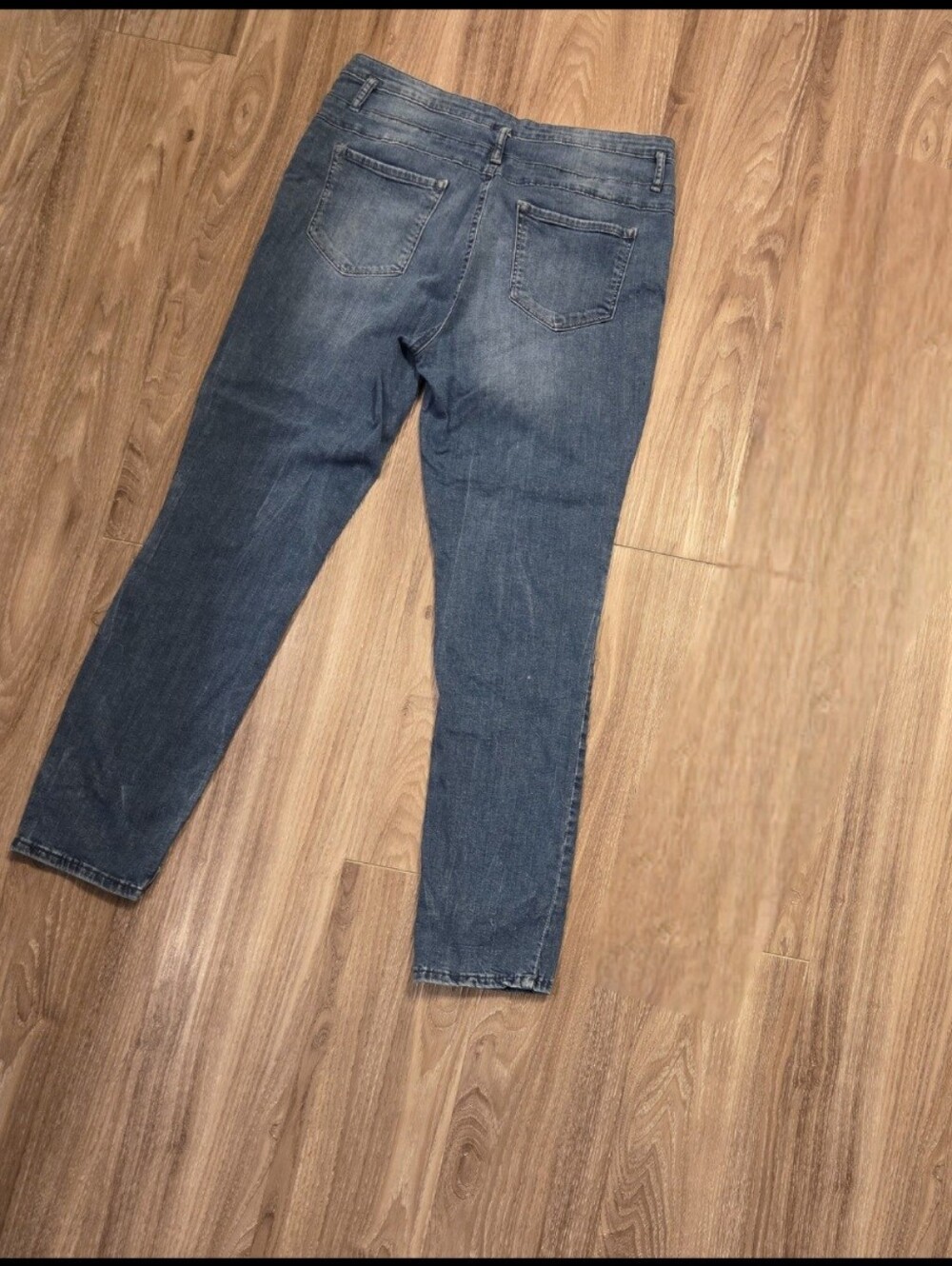 Refuge High-Rise Faded Blue Skinny Jeans - Picture 7 of 7